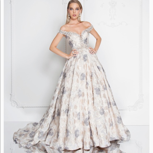 Terani Couture Floral Evening Dress Custom Altered Size 16 - Picture 6 of 16